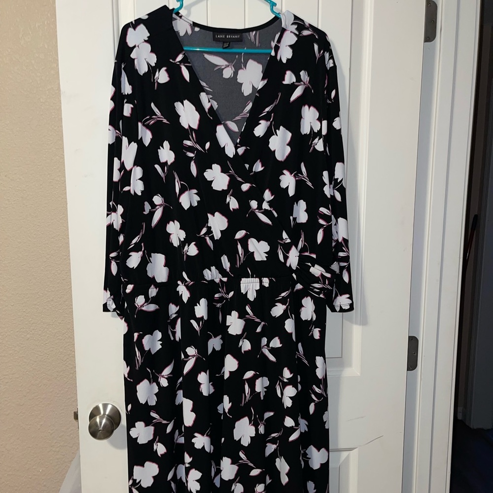 Lane Bryant 26/28 faux wrap floral print midi dress!